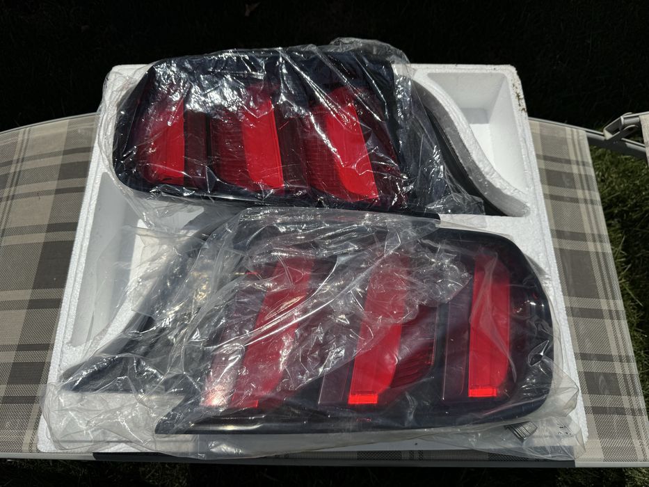 Vând Stopuri Ford Mustang (OEM)