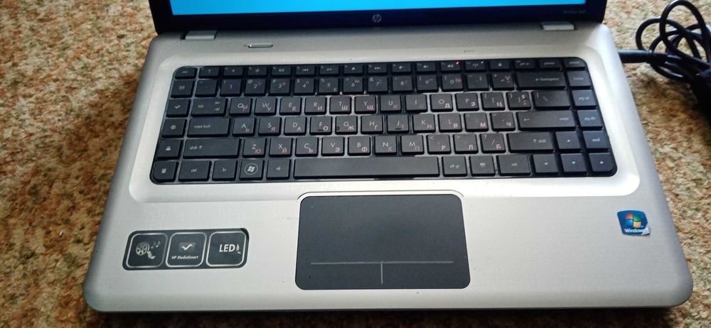 Продавам лап топ..