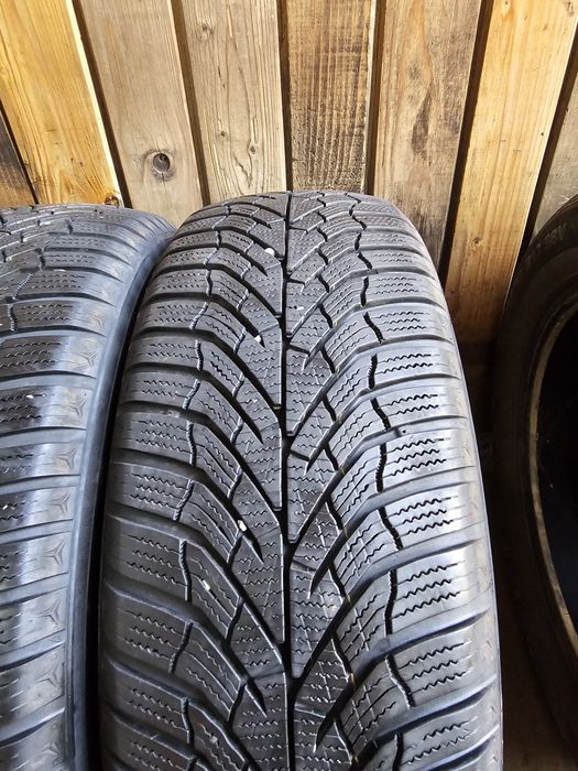 205 60 16 M+S Kumho ca noi