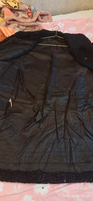 Продам Шубу Каракуль