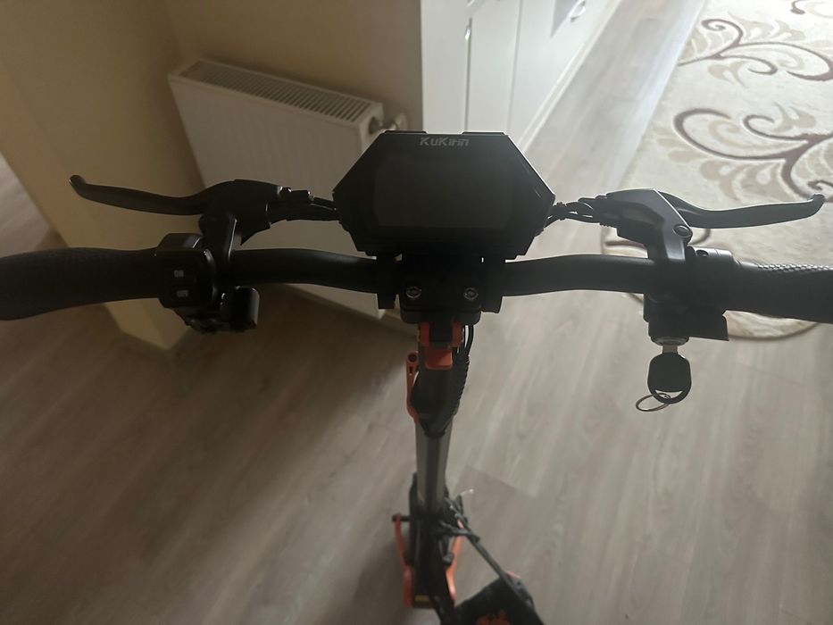 Vand trotineta electrica