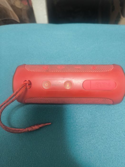 Продам колонки JBL flip 4