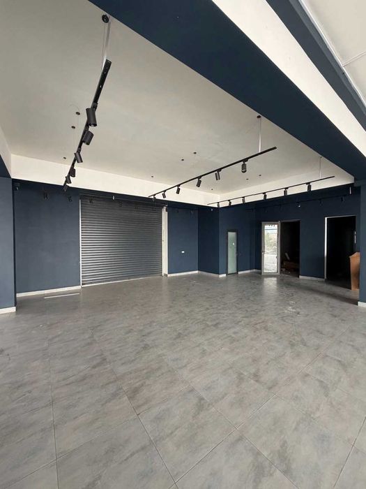 Аренда! Автосалон 6-этажное КОМ.ПОМЕЩЕНИЕ вдоль дороги, первая линия!