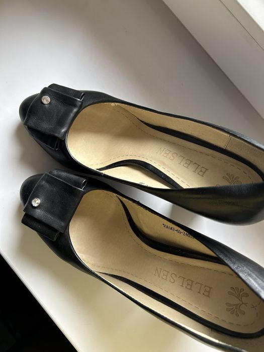 Женские кожаные туфли