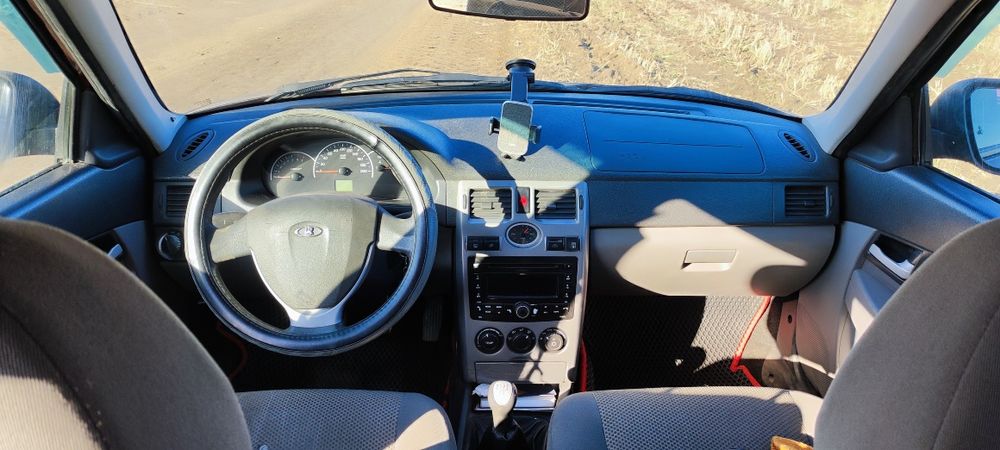 Продам приору универсал