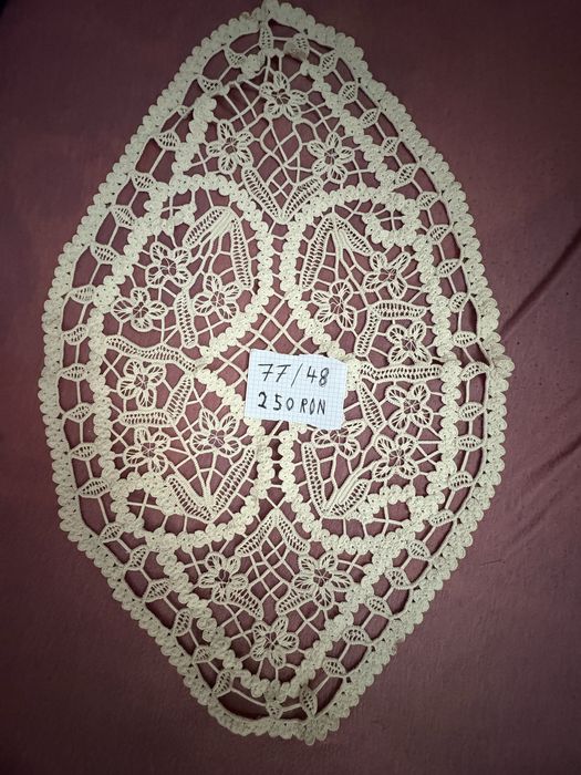 Vand macramee/fete de masa