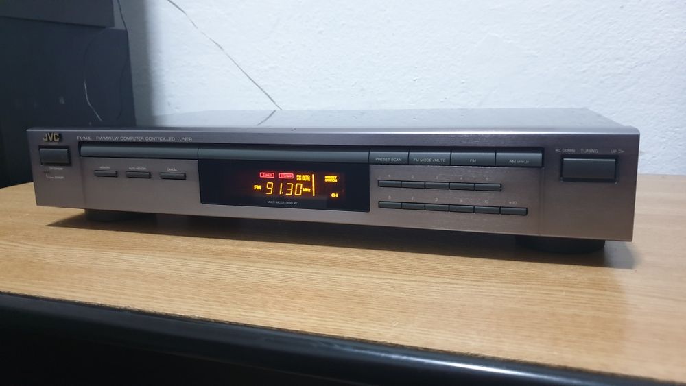 Tuner Onkyo Integra, Yamaha, JVC