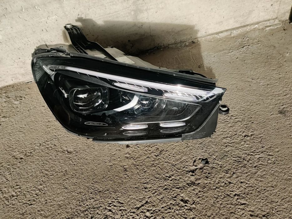 Far dreapta fata MULTIBEAM LED OEM Mercedes Benz GLE W167 Facelift 2024-2026 | A1679068409