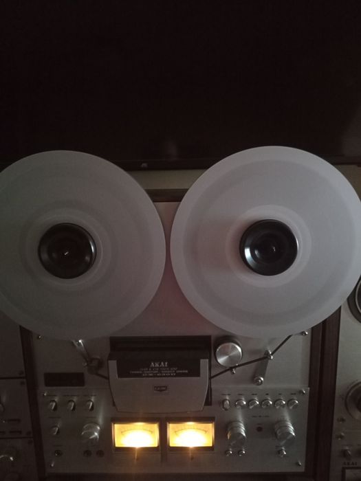 Vând magnetofon Akai 630 D