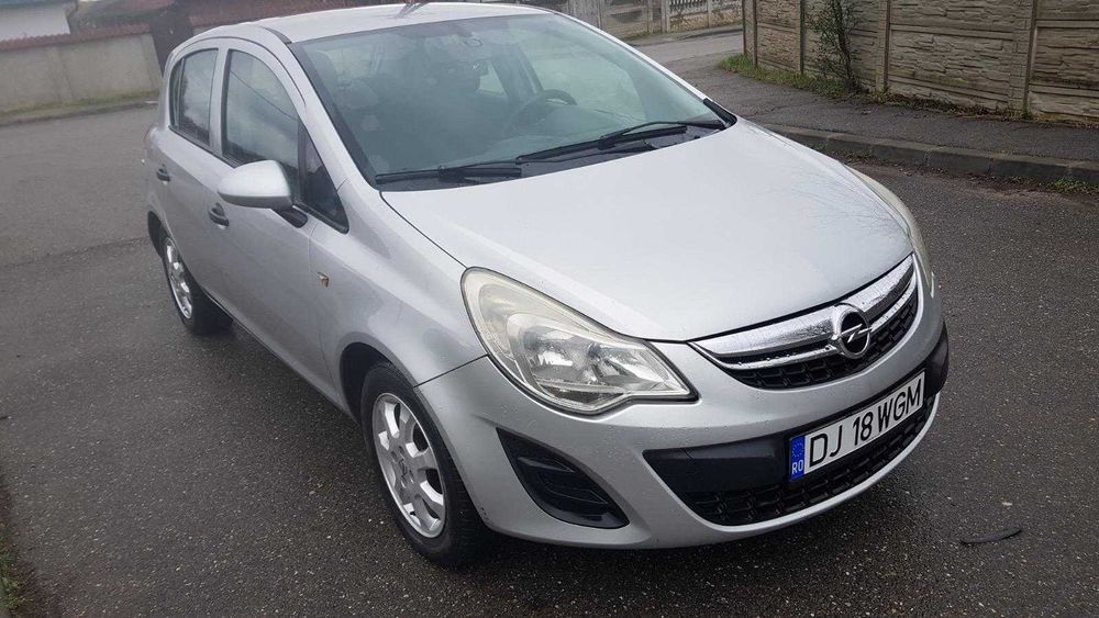vind corsa d an 2013 1,3 dizel ,EURO 5 sau schimb cu cosrsa d cu6 trepte