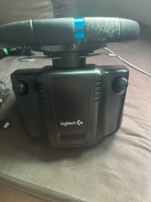 Продавам:Logitech g29