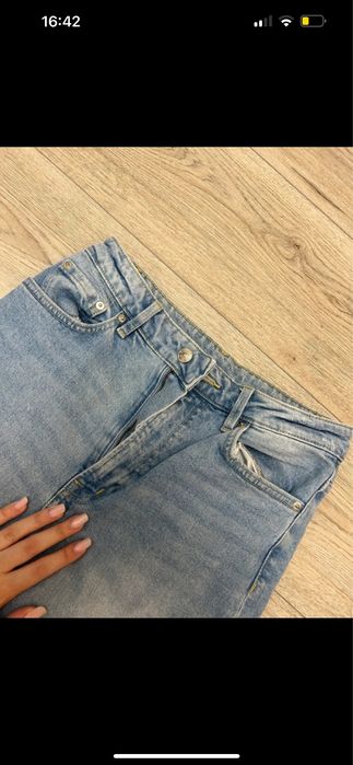 Blugi talie inalta H&M