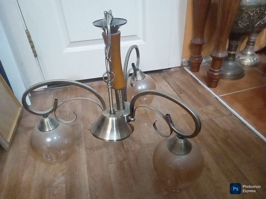 Отдам люстру за 1000