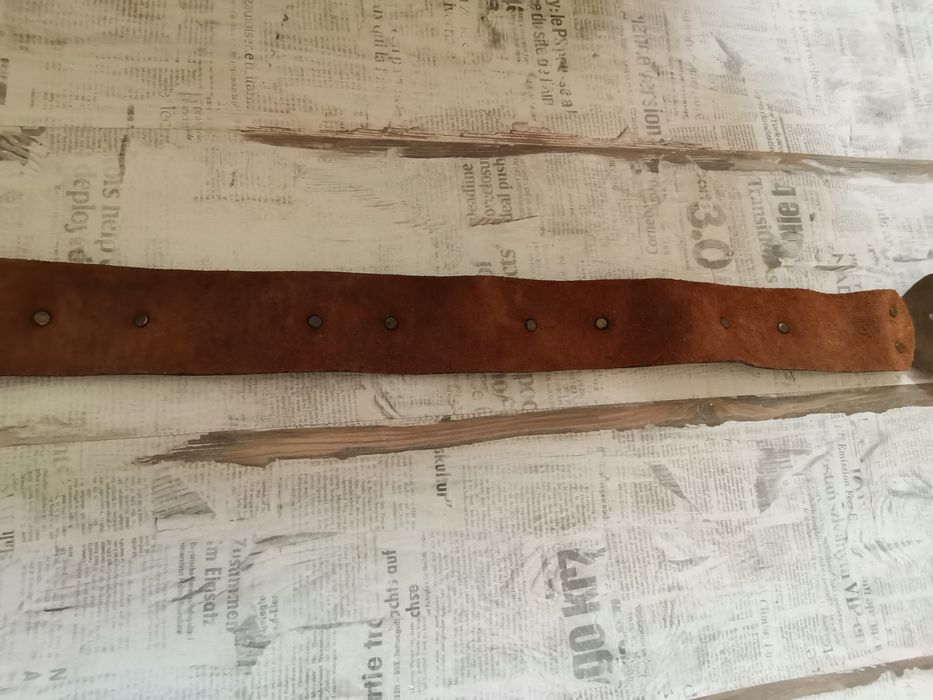 Колан с изкуствени камъни