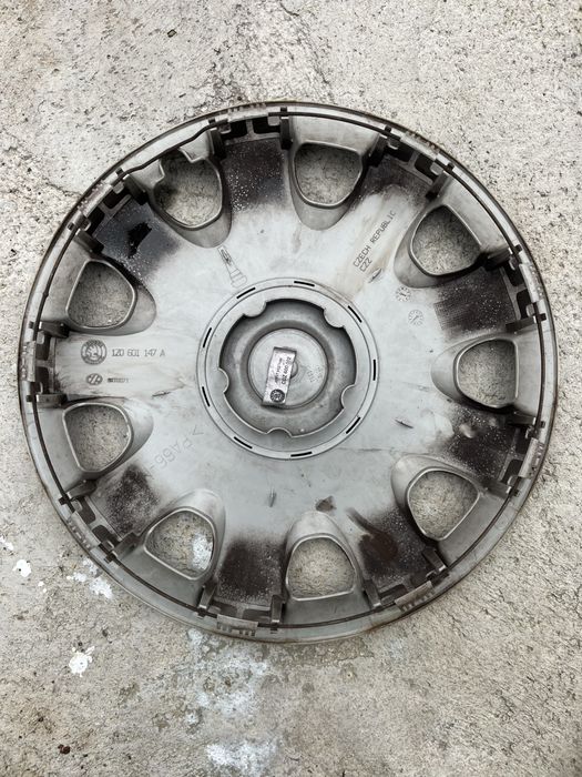 Capace roti R15 originale Skoda