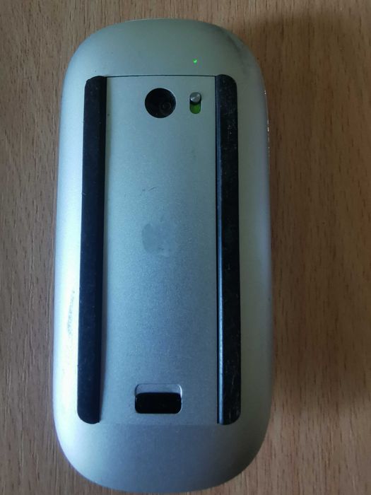 Apple Magic Mouse 1 -A1296  3Vdc + cutie si manuale de utilizare