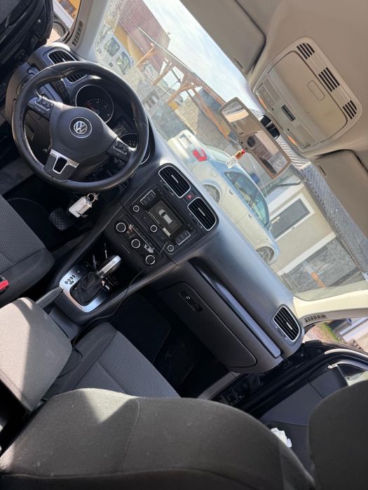 Vand sau dezmembrez Golf 6, 1.6