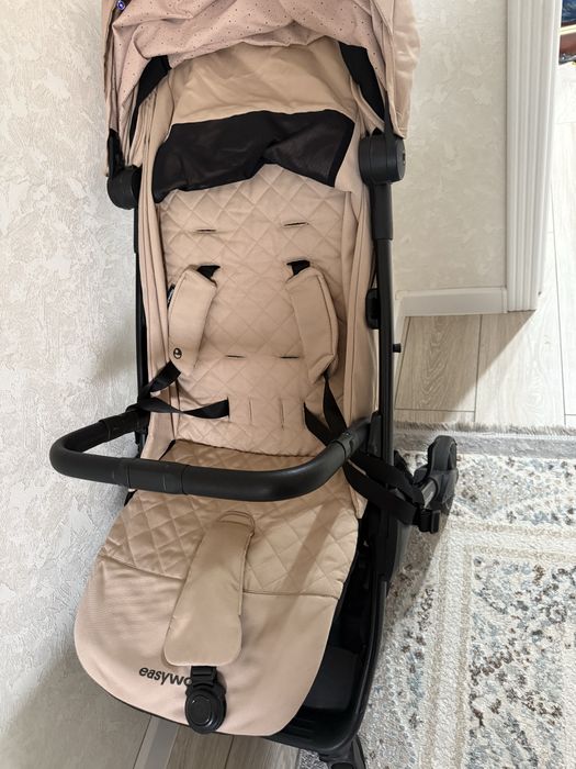 прогулочную коляску Easywalker Jackey