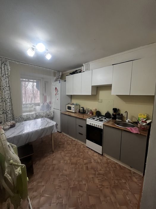 продам 3 ком. квартиру