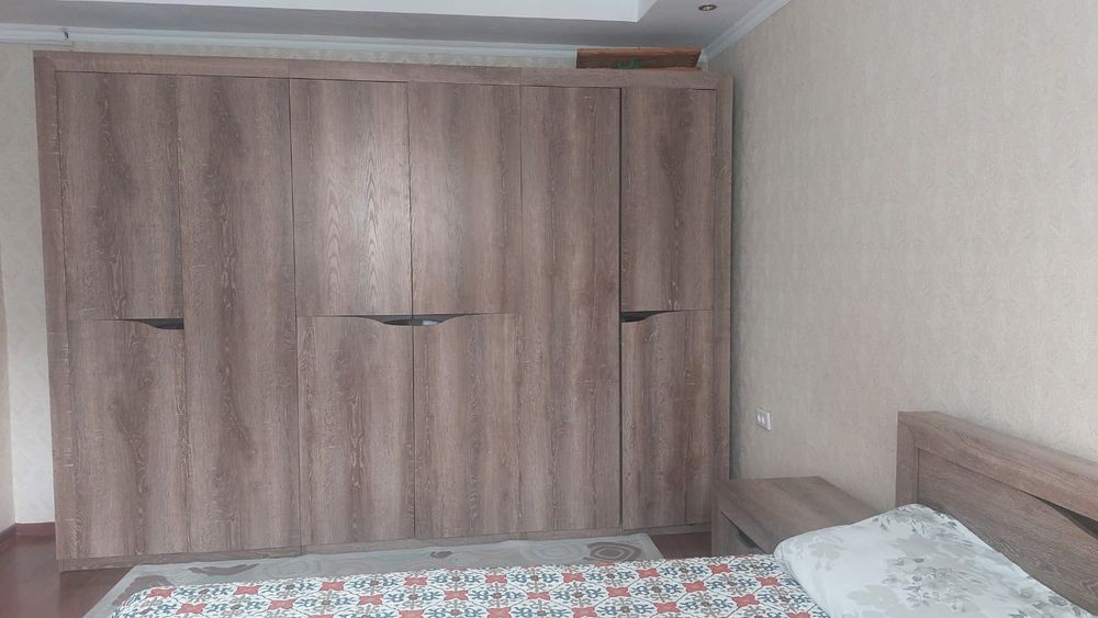 Продаётся спальный гарнитур