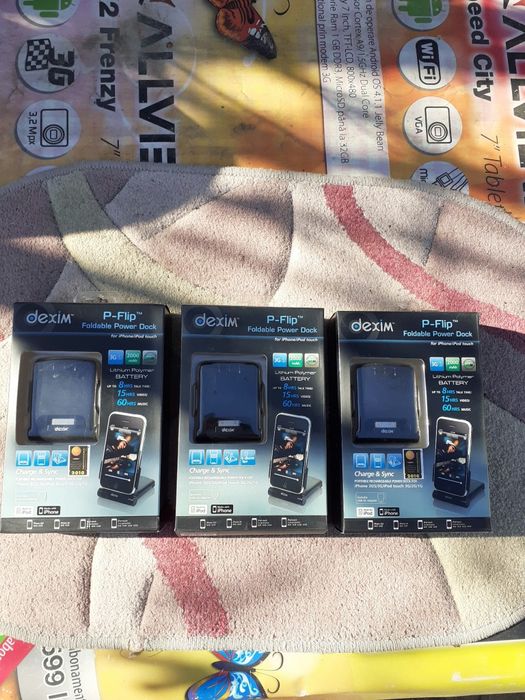 P-Flip Power Play Dock for iPhone 4 and iPhone 3G/3GS, iPod Touch, NEW