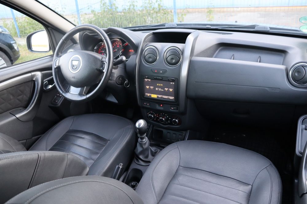 Dacia Duster!Piele!Încălzire în scaune!