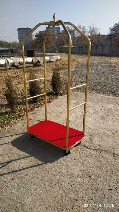 Тележки для гостиниц и другого назначения
