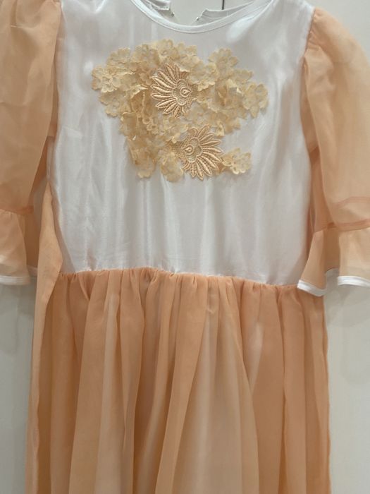 Продается платье на девочку