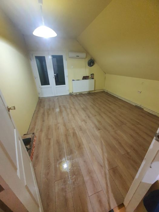 Vând casa în Minis