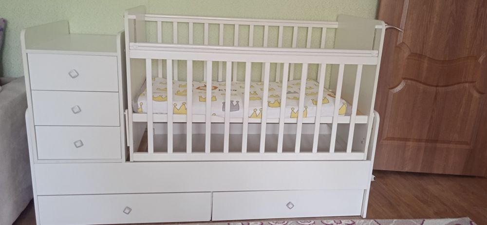 Продам манеж- кровать