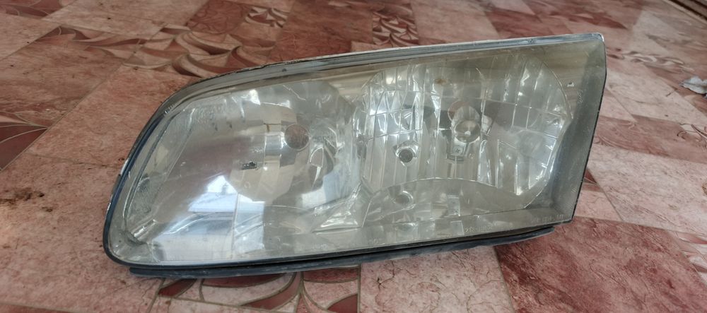 Фары на камри 25