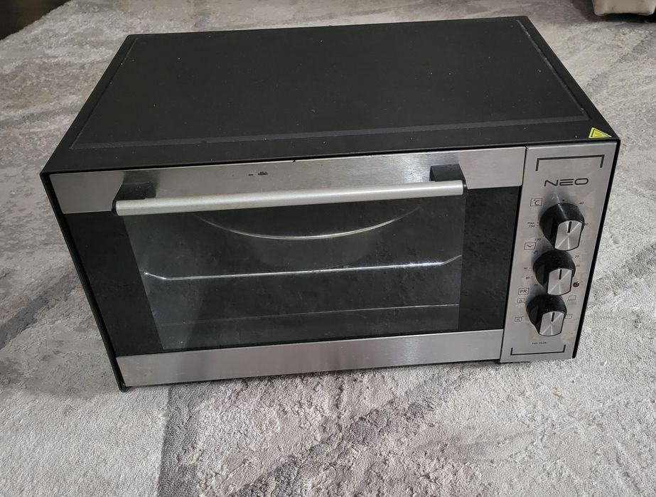 Продам электропечь 25000