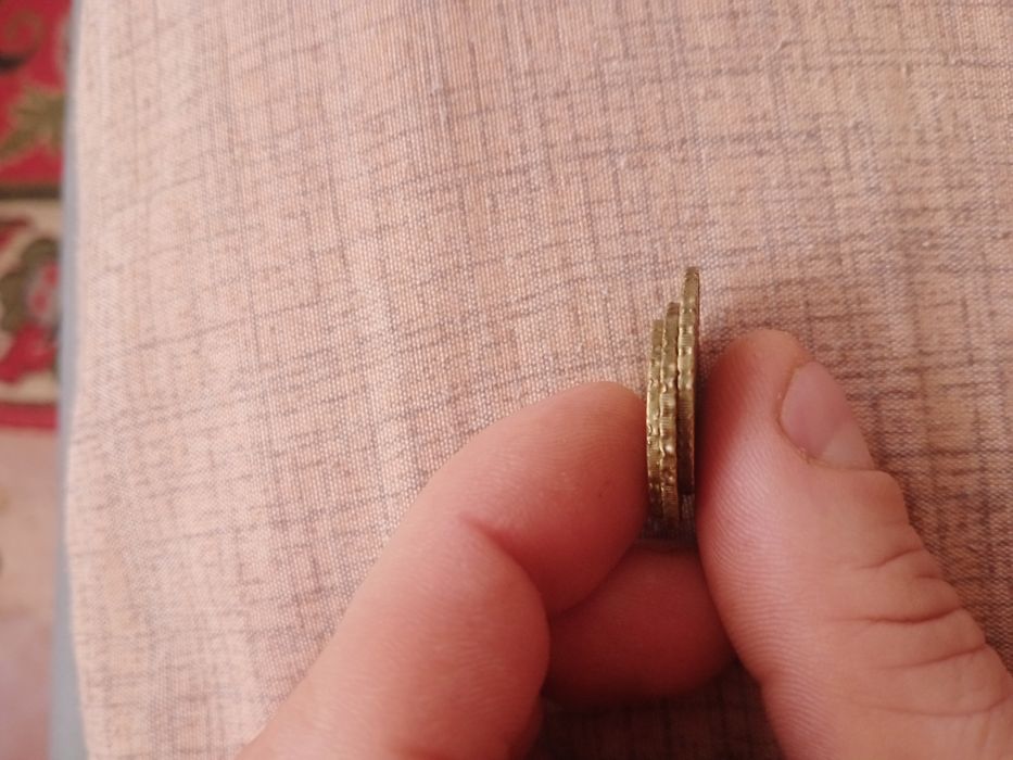 Продаю бракованный монета