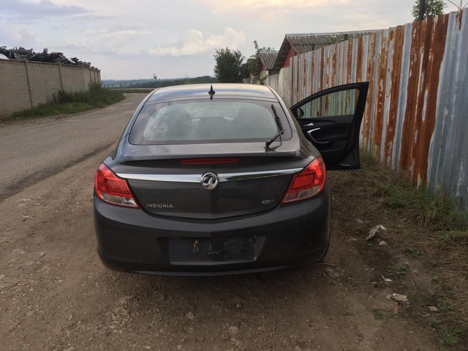 opel insignia 2.0 cdti sr нави блутур рекаро на части опел инсигния