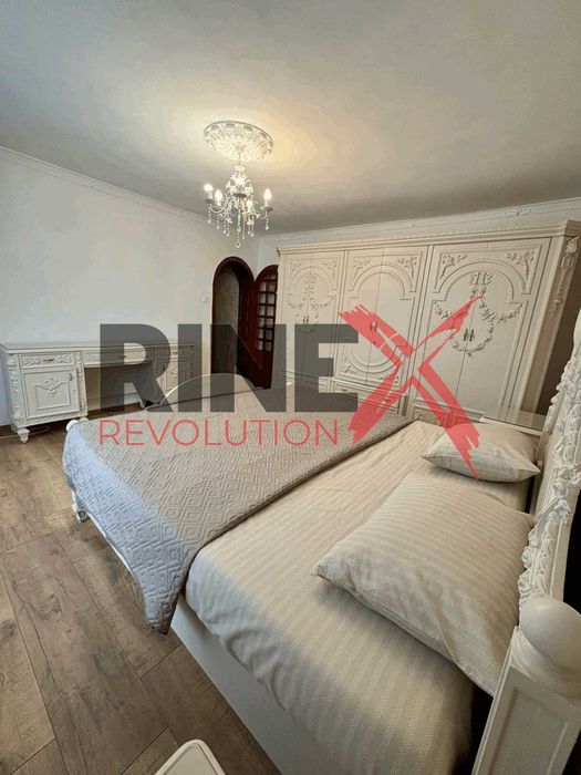 Дава се под наем Тристаен апартамент в Пловдив, Кършияка - 120 кв.м за 750 € - Снимка #12