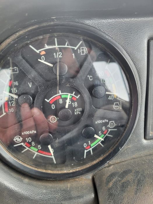 Продам МТЗ Трактор в хорошем состояние