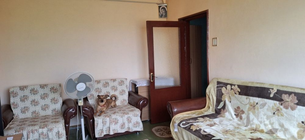 Particular vând apartament 3  camere sau schimb cu 2 camere
