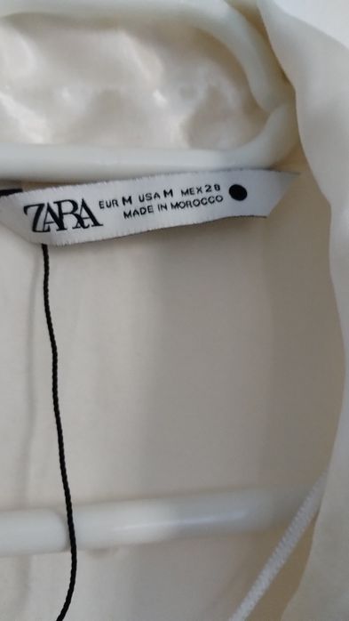 Vând rochie satin Zara
