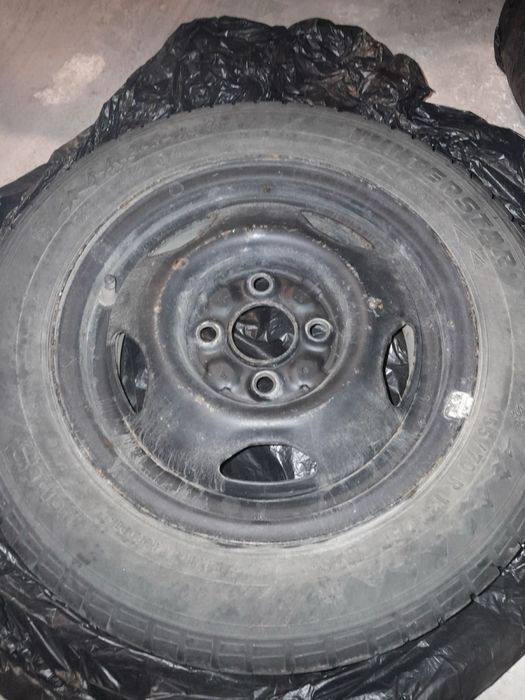 4 бр. джанти и зимни гуми Dębica 175/70 R13