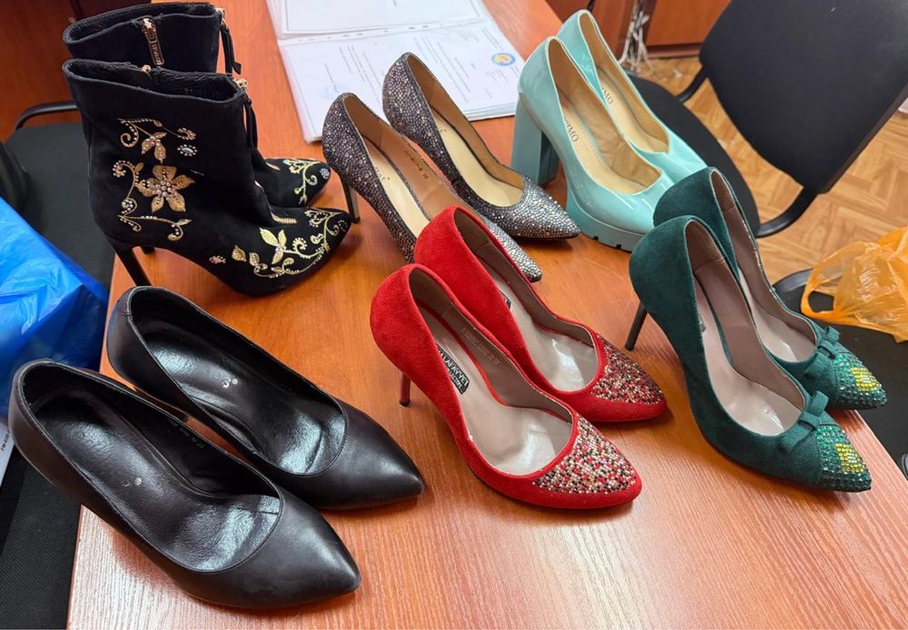 Продам туфли 35-36 размер