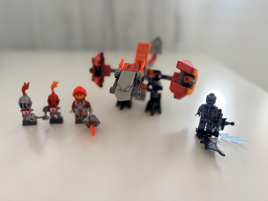 Lego Nexo Knights (Macy’s Bot Drop Dragon)