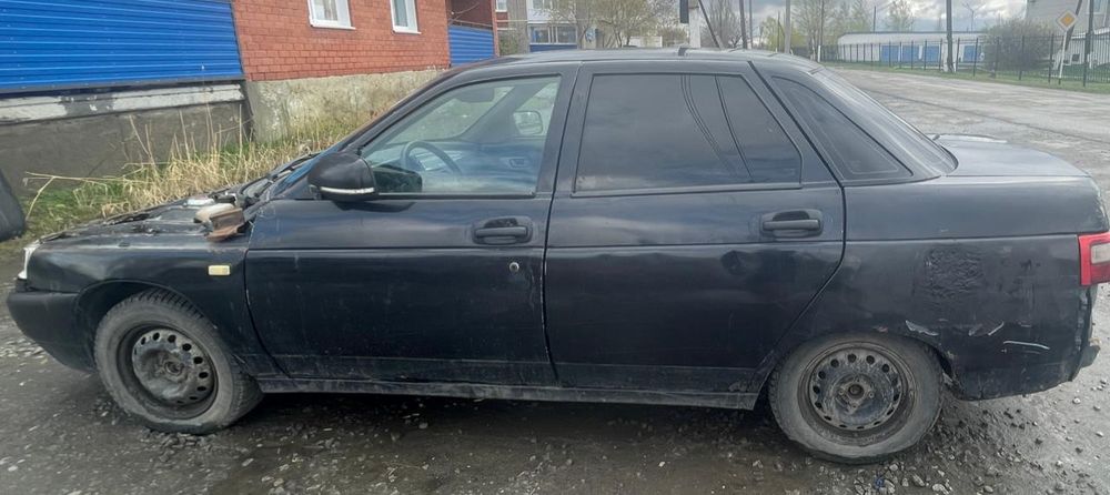 Продам ваз 2110 по болтам