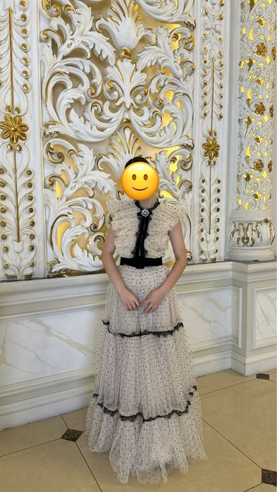 Вечернее платье с горошками пышное