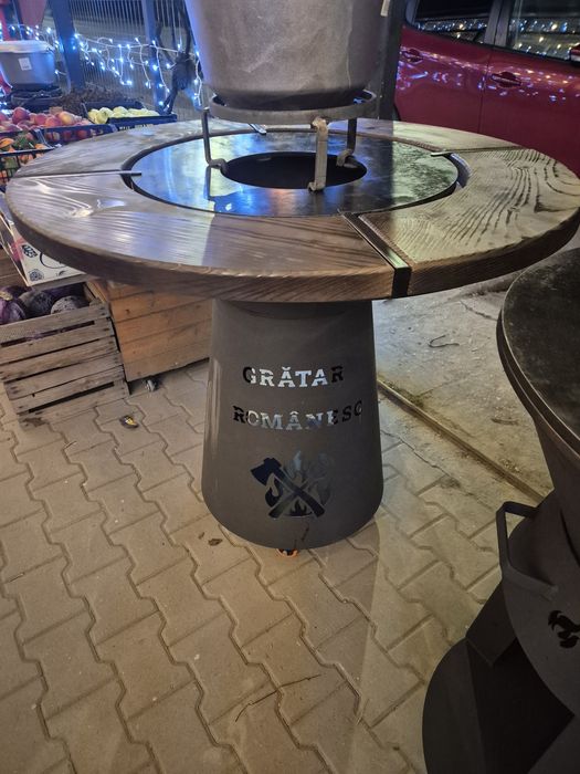 Gratar BBQ rotund cu sau fără blat de lemn
