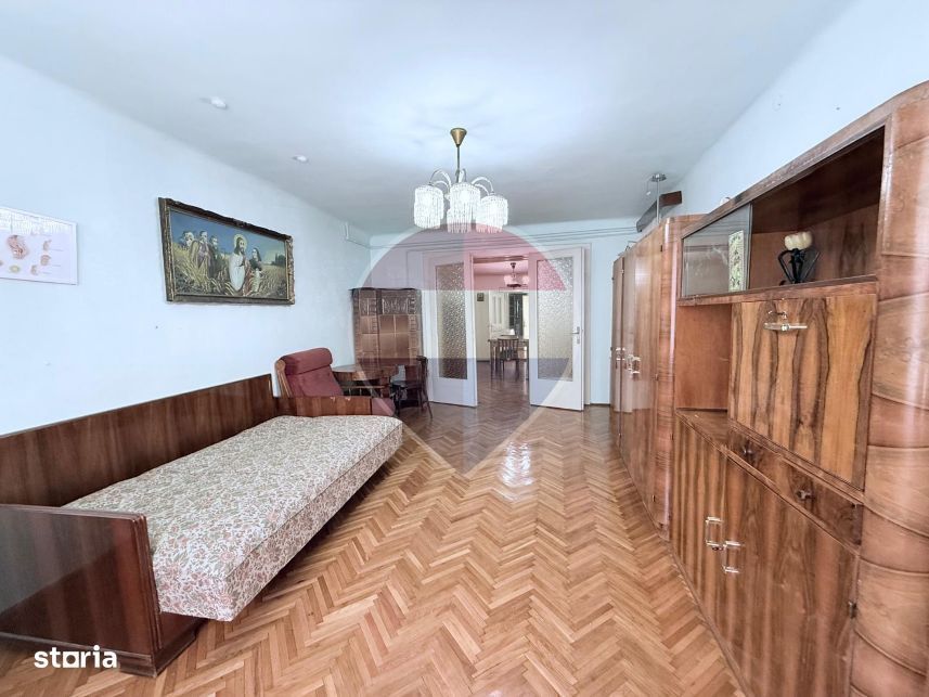 Apartament spațios-Zona Ultracentrală-Ideal studenti sau cupluri