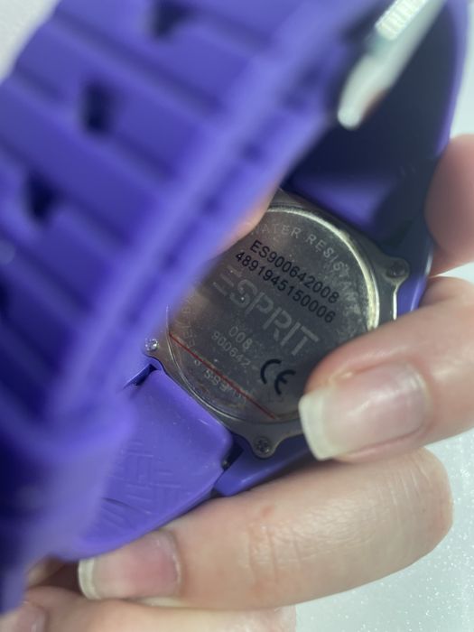 Часовник Esprit