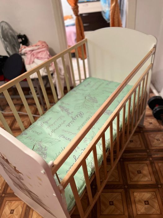 Детская кроватка