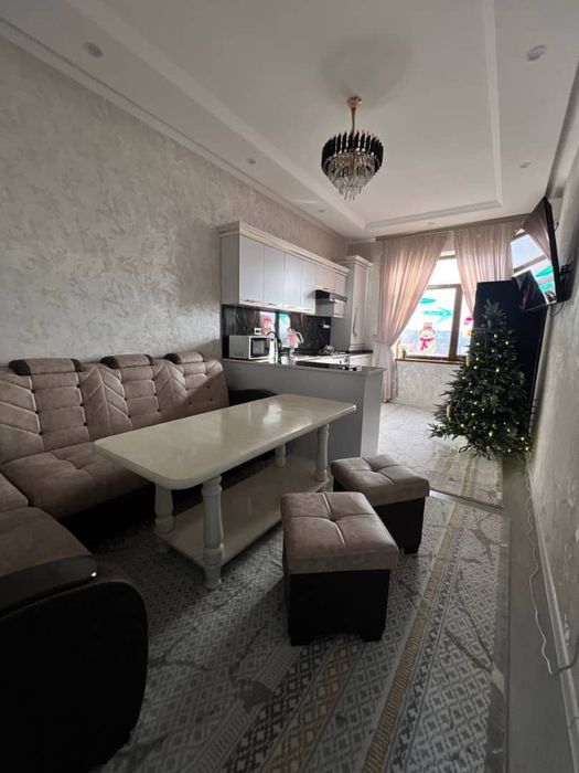 Продается 3 комнатная квартира ( студия)