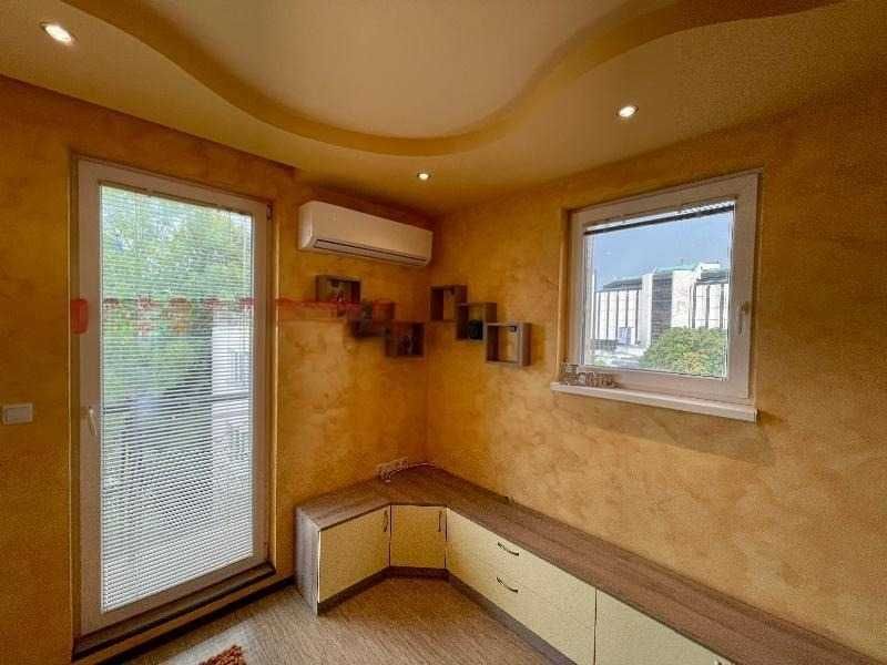 Дава се под наем Едностаен апартамент в София, Център - 60 кв.м за 382.5 € - Снимка #2