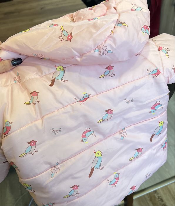 Яке за момиче 2- 3 години